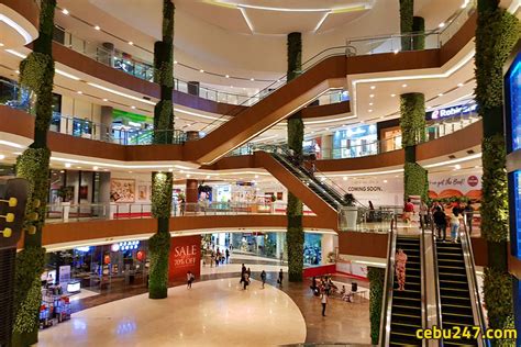 The 30 best malls in Cebu City .